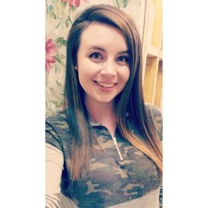 Meet your Posher, Charlotte